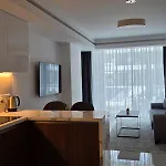 Premium Luxury At Grand Sapphire & Casino With Pool Access