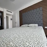 Premium Luxury At Grand Sapphire & Casino With Pool Access * Yenibosazici