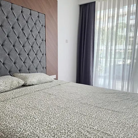 Premium Luxury At Grand Sapphire & Casino With Pool Access *