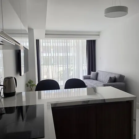 Premium Luxury At Grand Sapphire & Casino With Pool Access Lägenhet Yenibosazici