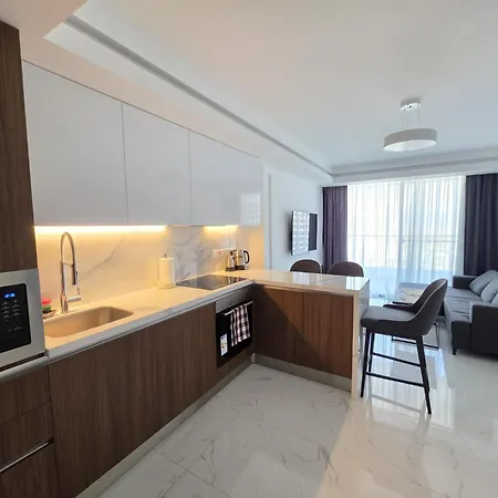 Lägenhet Premium Luxury At Grand Sapphire & Casino With Pool Access Yenibosazici
