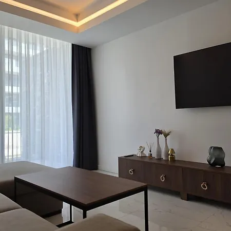 Premium Luxury At Grand Sapphire & Casino With Pool Access * Yenibosazici