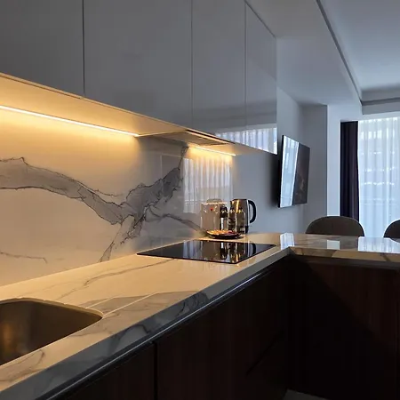Lägenhet Premium Luxury At Grand Sapphire & Casino With Pool Access Yenibosazici